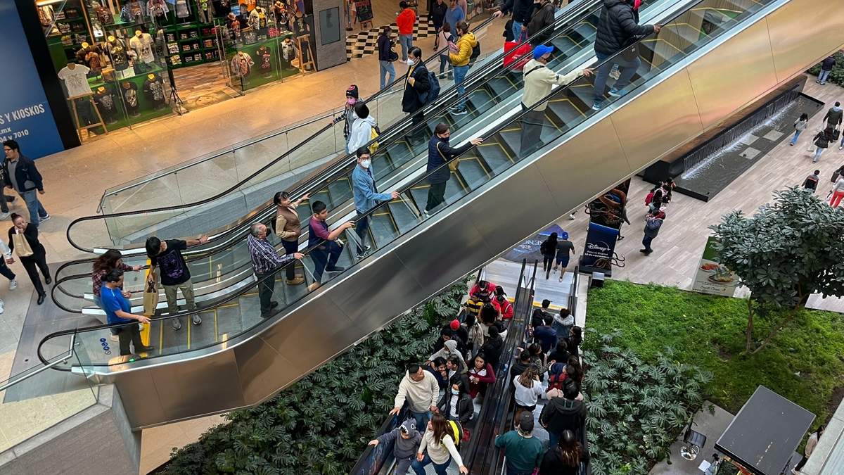 Las compras de la gente disminuyeron en octubre