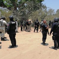Comando irrumpe en escuelas de Guerrero; 80 planteles se mantienen cerrados por violencia