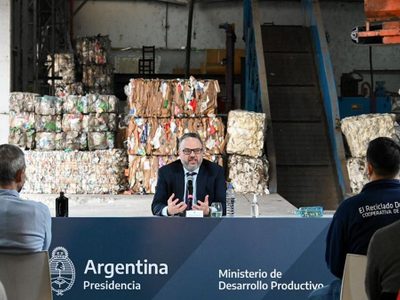 El Gobierno invertirá millones en cooperativas de reciclaje de residuos