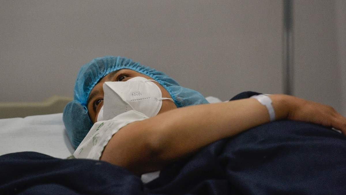 Una mujer hospitalizada