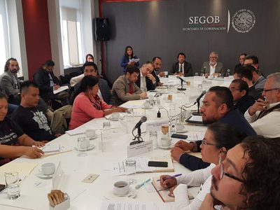 Titular de la fiscalía especial del caso Ayotzinapa sería nombrado este mes: Encinas