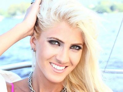 "Envuelta en arena": Cande Ruggeri dejó fuera de órbita a sus seguidores con esta postal en la playa