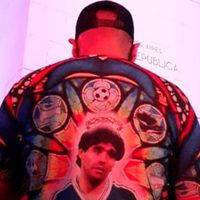 "Simplemente gracias D10S": multitudinario adiós a Diego Maradona en el Obelisco