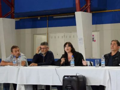 Los Miches: Soledad Martínez se reunió con familias por el conflicto del CPEM 97