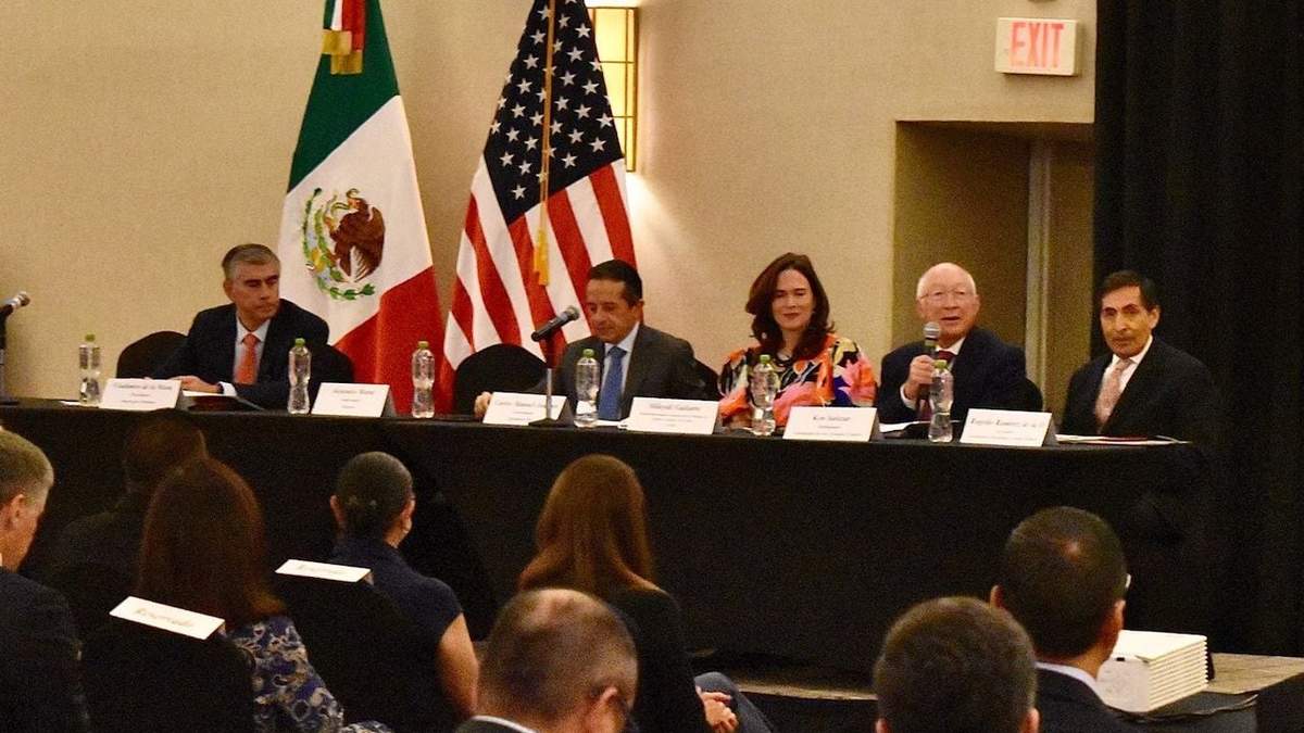 El embajador de EU se reunió con gobernadores del sureste y el secretario de Hacienda