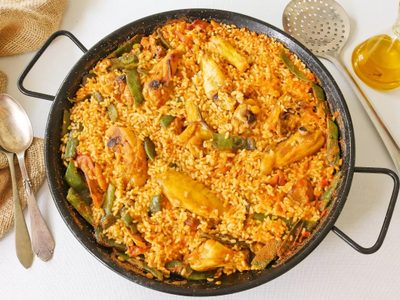 Paella de pollo: una receta fácil y rendidora que no falla, con todos los secretos para un resultado delicioso