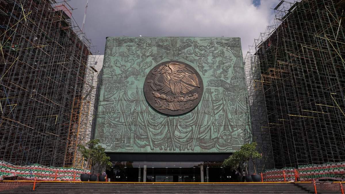 Frontispicio de San Lázaro