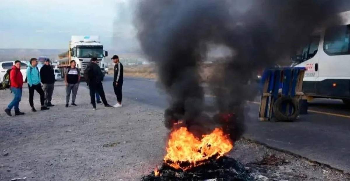 Bloqueos en los yacimientos. Fuente: (Twitter)
