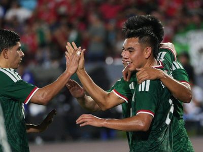 México derrota a Panamá y corta racha de seis partidos sin victoria (Video)