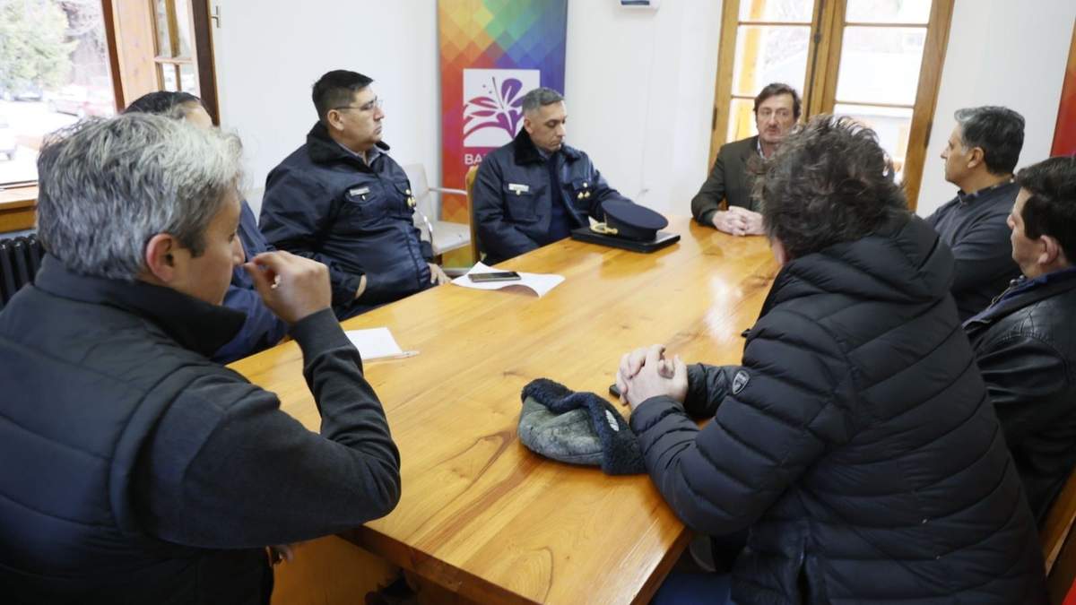 Se convocó a todas las partes implicadas para garantizar la seguridad nocturna en Bariloche. Fuente: (Facebook)