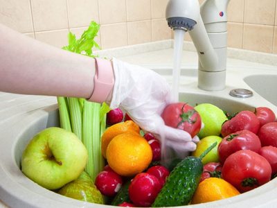 Consejos para lavar verduras y frutas de forma correcta y no correr riesgos