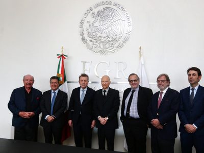 Tras casi un año de ausencia reaparece el fiscal Gertz Manero; recibió al presidente de la BMA