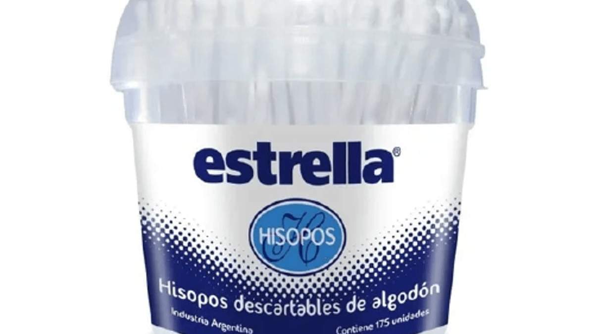 Envase de hisopos. Fuente:(X).