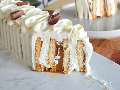 No hace falta que seas un chef para hacer este tremendo postre de dulce de leche y crema, que queda tan lindo como delicioso