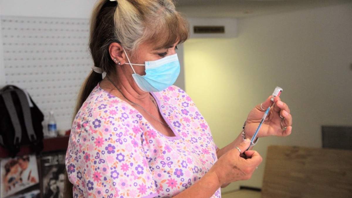 Vacunación contra el coronavirus en Neuquén. Fuente: (Twitter)