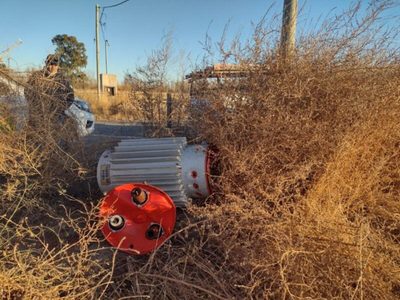 Robaron dos transformadores y dejaron sin luz a vecinos en el Valle
