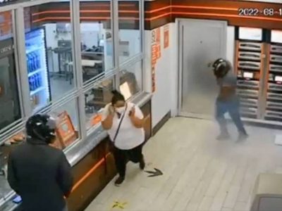Así ocurrió el ataque armado contra la pizzería en Ciudad Juárez (Videos)