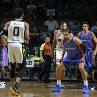 Golpes y amenazas en el debut de un equipo profesional de basquetbol