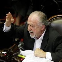 Yasky denunció la desigualdad en las villas y exigió que se trate el impuesto a las riquezas