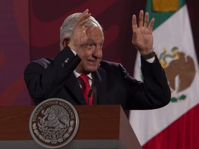 Fidel Castro, igual de “gigante” que Mandela, pero sin el mismo reconocimiento: AMLO