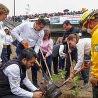 Denuncian exposición a tóxicos durante limpieza del Río Atoyac encabezada por Sheinbaum