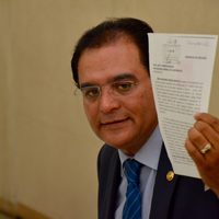 Robles renuncia al PRD para buscar 'candidatura común” en Oaxaca