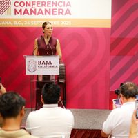 “Ya son otros temas”, dice gobernadora sobre manta en la que piden medicamentos a “El Ruso”