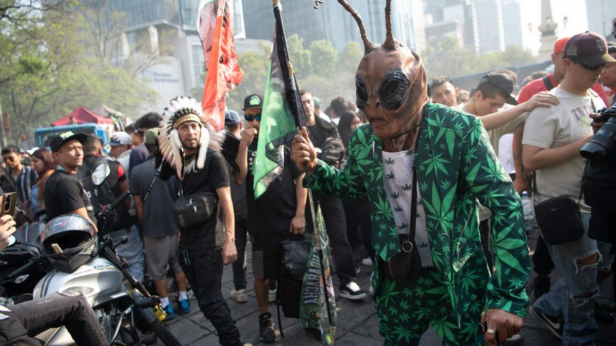 Participantes en la marcha