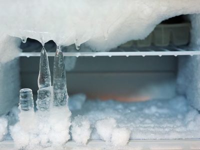 El truco rápido para descongelar el freezer sin apagarlo todo el día