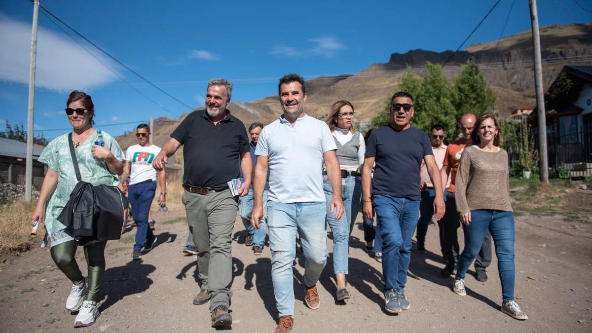 Darío Martínez en San Martín de los Andes. Fuente: (Twitter)