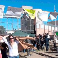 Inconformes contra gasolinazo suman 5 días de bloqueo al ferroviario de Sonora a EU