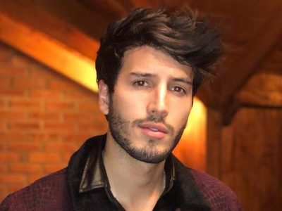 "Sé que las despedidas nunca son fáciles": Sebastián Yatra sorprendió con un emotivo mensaje