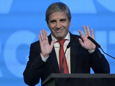El Gobierno logró superávit fiscal en noviembre y quedó cerca de la meta con el FMI