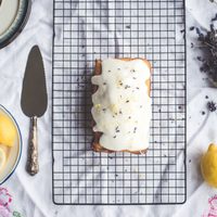 Budín de limón sin huevos, leche ni manteca: la receta más económica de un clásico para los mates