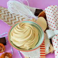 Crema de caramelo: deliciosa y con una textura perfecta para rellenar tus postres o simplemente deleitarte a cucharadas