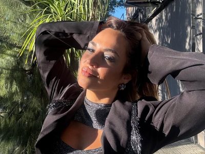 Radiancia perlada y primaveral: el maquillaje lilac glam de Belén Francese que vas a querer copiar