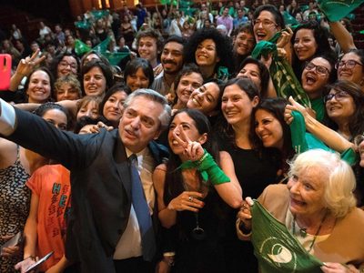 El Gobierno asegura que ya está listo el proyecto de interrupción voluntaria del embarazo