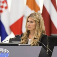 El Parlamento Europeo suspende a su vicepresidenta Eva Kaili por recibir presuntos sobornos de Qatar