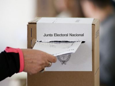 A contratiempo para las PASO: se cierran las listas y se leen los primeros nombres en las nóminas