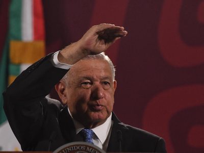 AMLO asegura que sketches de Brozo y Loret de Mola “le dan flojera” (Video)