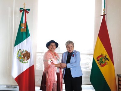 México refrenda su apoyo a Luis Arce pese a acusaciones de “autogolpe” de Estado