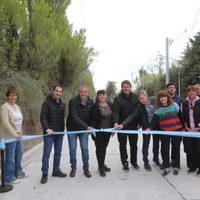 Inauguraron un tramo del nuevo asfalto en calle Obrero Argentino de la ciudad de Neuquén