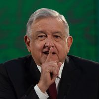 PRD denuncia a AMLO ante la FGR por injerencia electoral