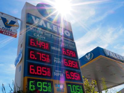 5 dólares por galón: el precio de la nafta en Estados Unidos alcanzó un precio nunca antes visto