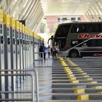Volvía a Neuquén en colectivo, tenía coronavirus y tuvieron que internarlo