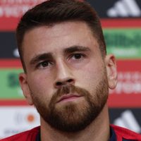 Unai Simón, portero de España, recrimina a Mbappé por hablar de política