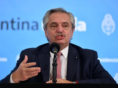 Alberto Fernández reprendió a la población por su conducta durante la segunda ola de coronavirus
