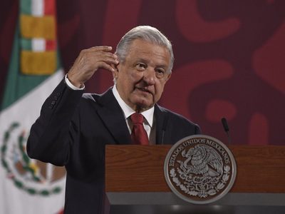 AMLO reprocha a diputados por salirse de la sesión durante la votación para nacionalizar el litio