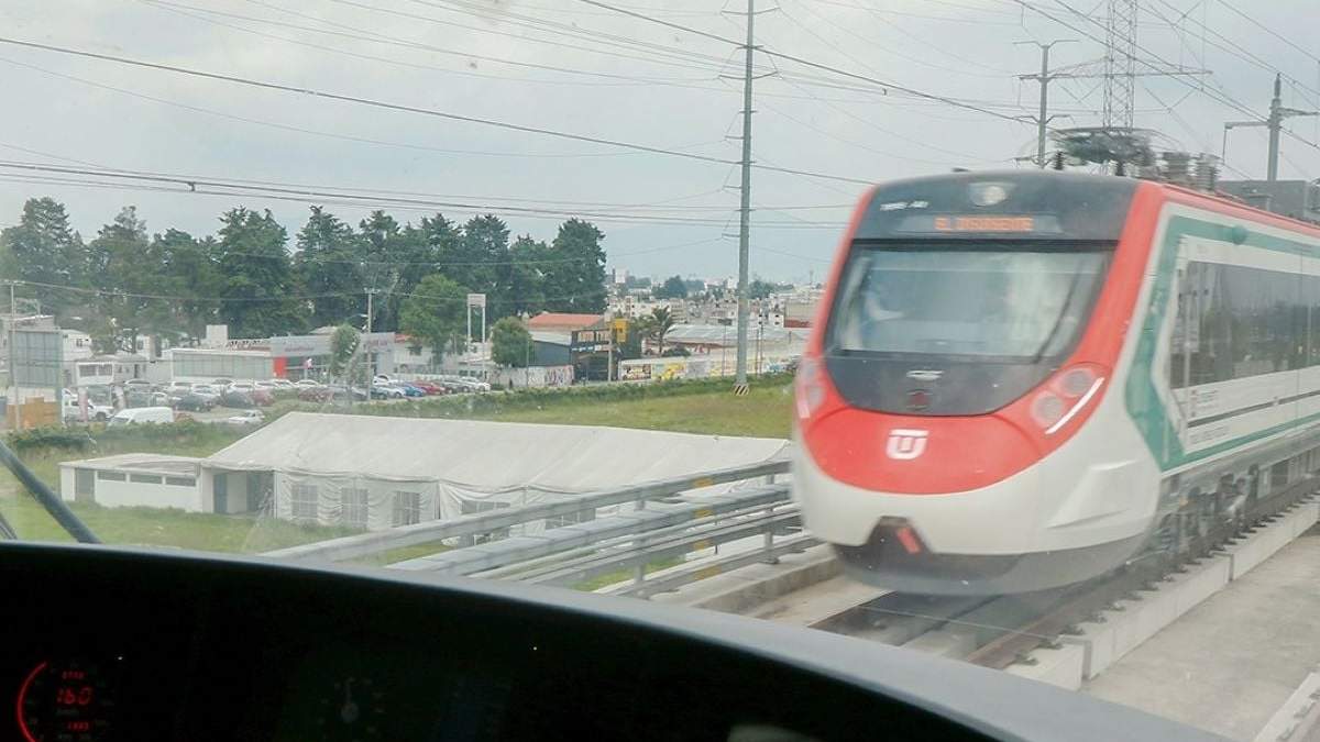 Tren Interurbano El Insurgente