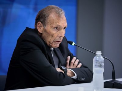 “Sufrió un golpe”: Miguel Ángel Russo puso en duda la titularidad de un jugador de Boca